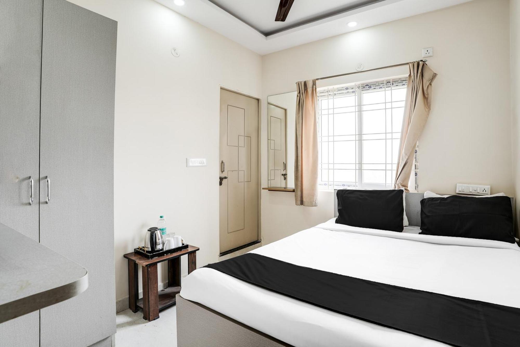 Super Hotel O Bangalore Near Reva Circle Formerly Cka Boarding Yelahanka Екстер'єр фото