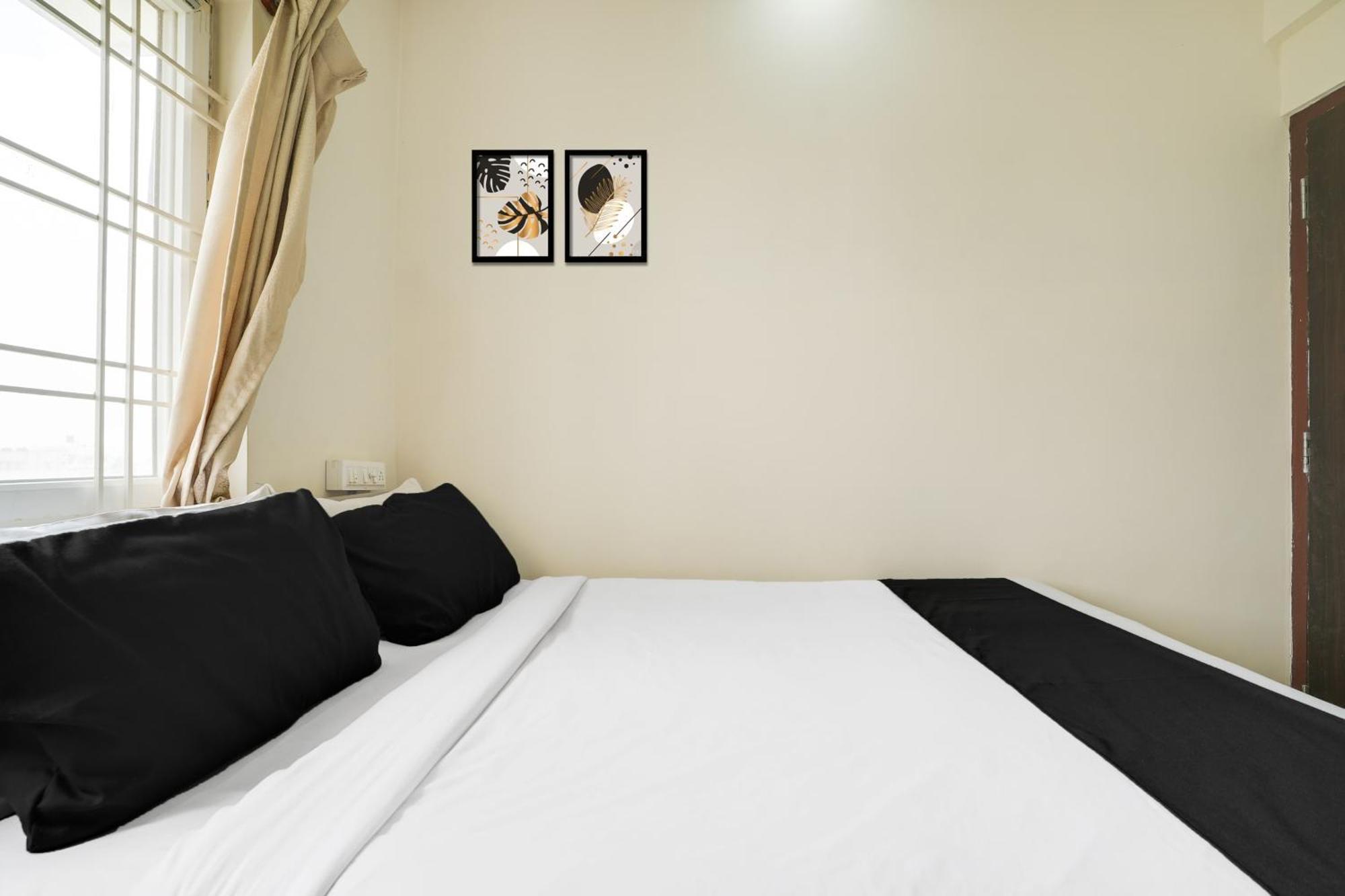 Super Hotel O Bangalore Near Reva Circle Formerly Cka Boarding Yelahanka Екстер'єр фото