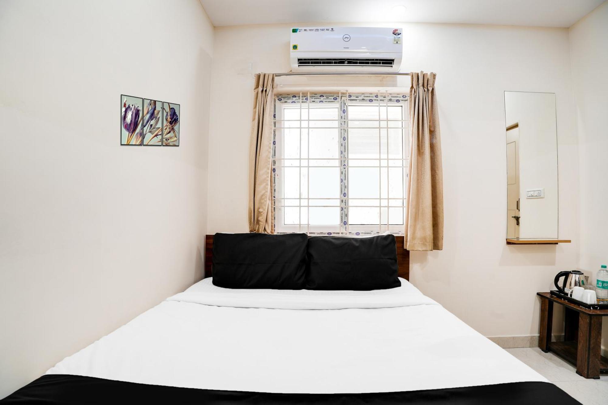 Super Hotel O Bangalore Near Reva Circle Formerly Cka Boarding Yelahanka Екстер'єр фото