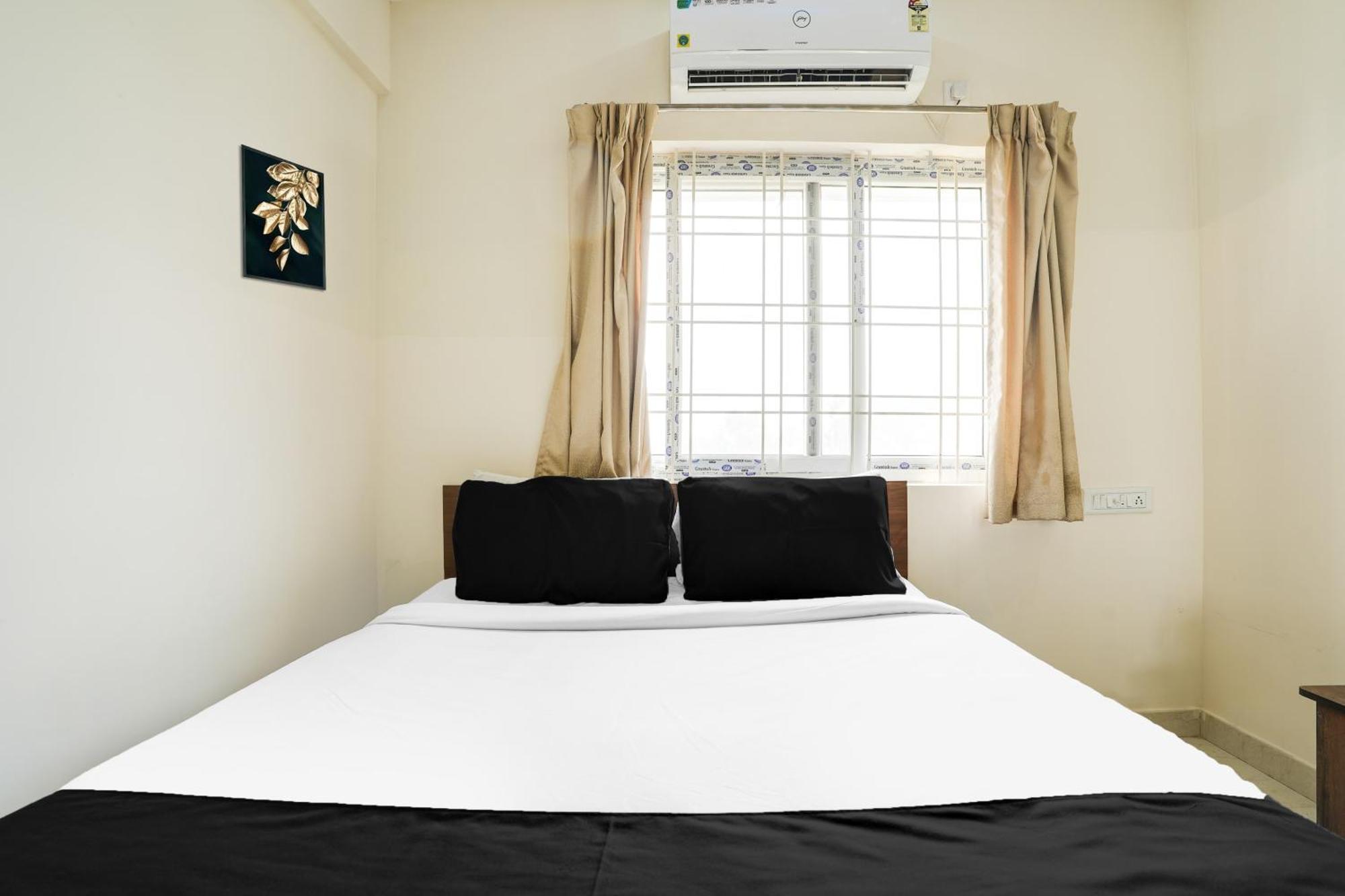 Super Hotel O Bangalore Near Reva Circle Formerly Cka Boarding Yelahanka Екстер'єр фото