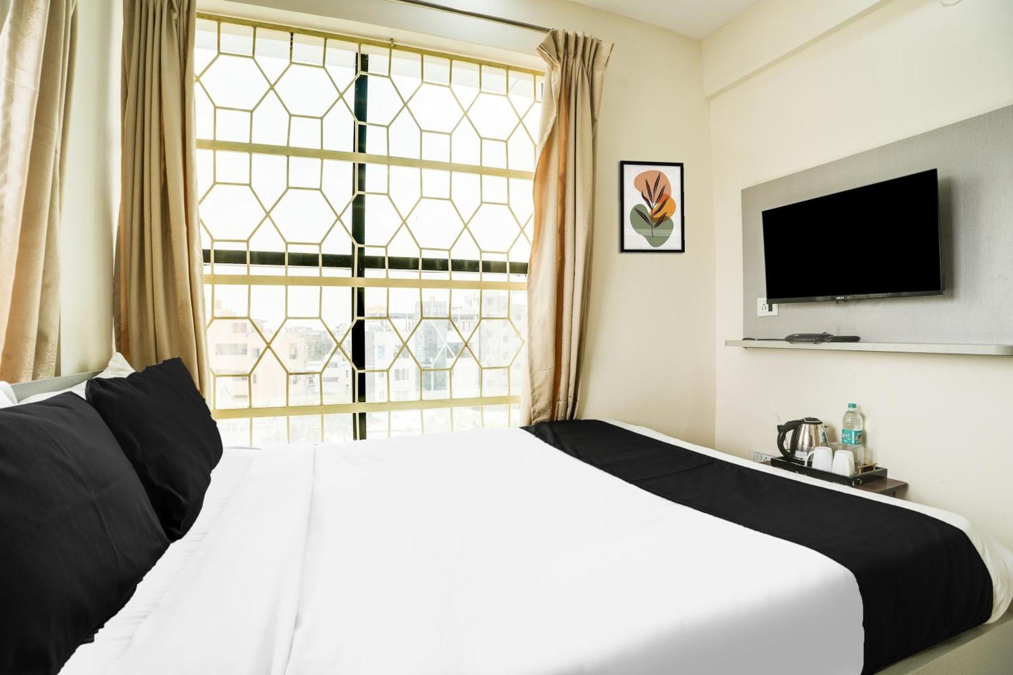 Super Hotel O Bangalore Near Reva Circle Formerly Cka Boarding Yelahanka Екстер'єр фото
