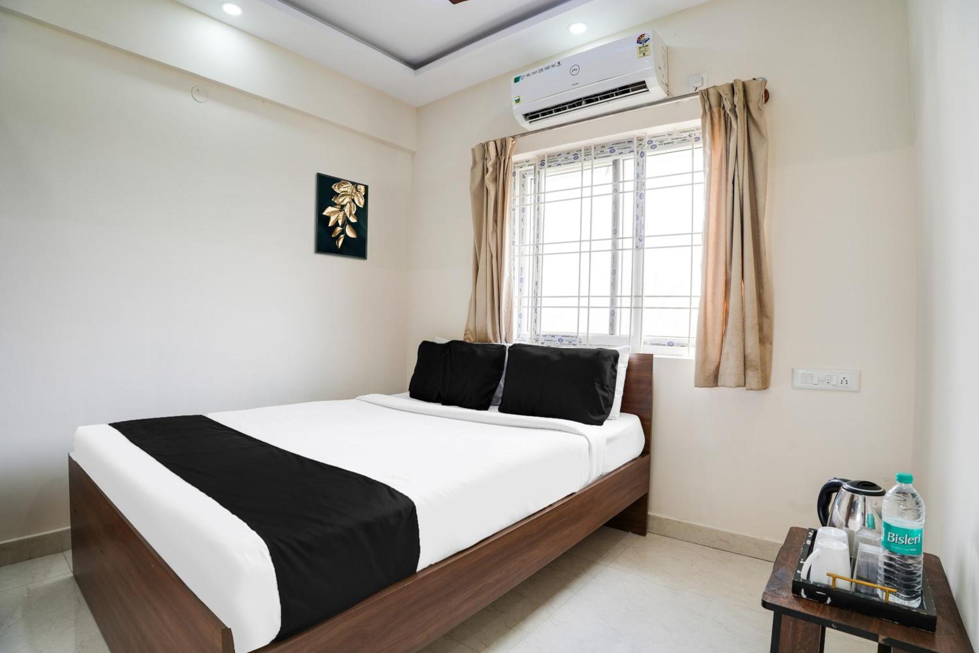 Super Hotel O Bangalore Near Reva Circle Formerly Cka Boarding Yelahanka Екстер'єр фото